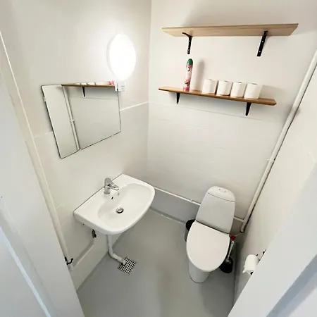 Large Double With Free Parking Semesterbostad *