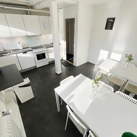 Large Double With Free Parking Semesterbostad